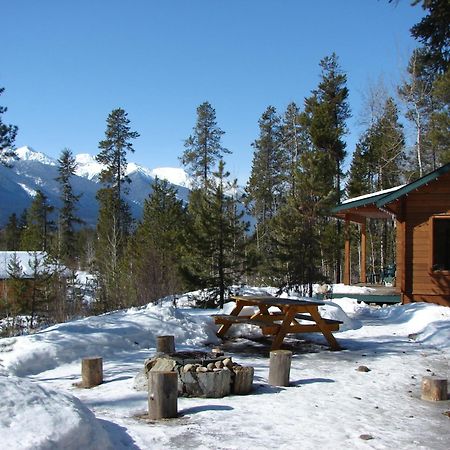 Mica Mountain Lodge & Log Cabins Tete Jaune Cache Bagian luar foto