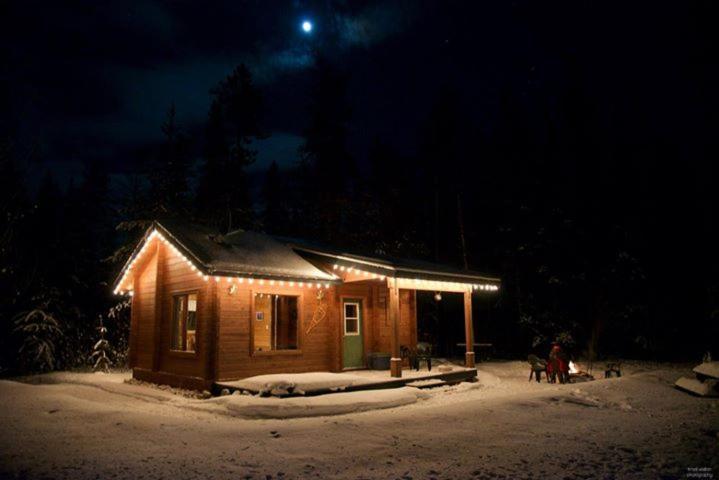 Mica Mountain Lodge & Log Cabins Tete Jaune Cache Bagian luar foto