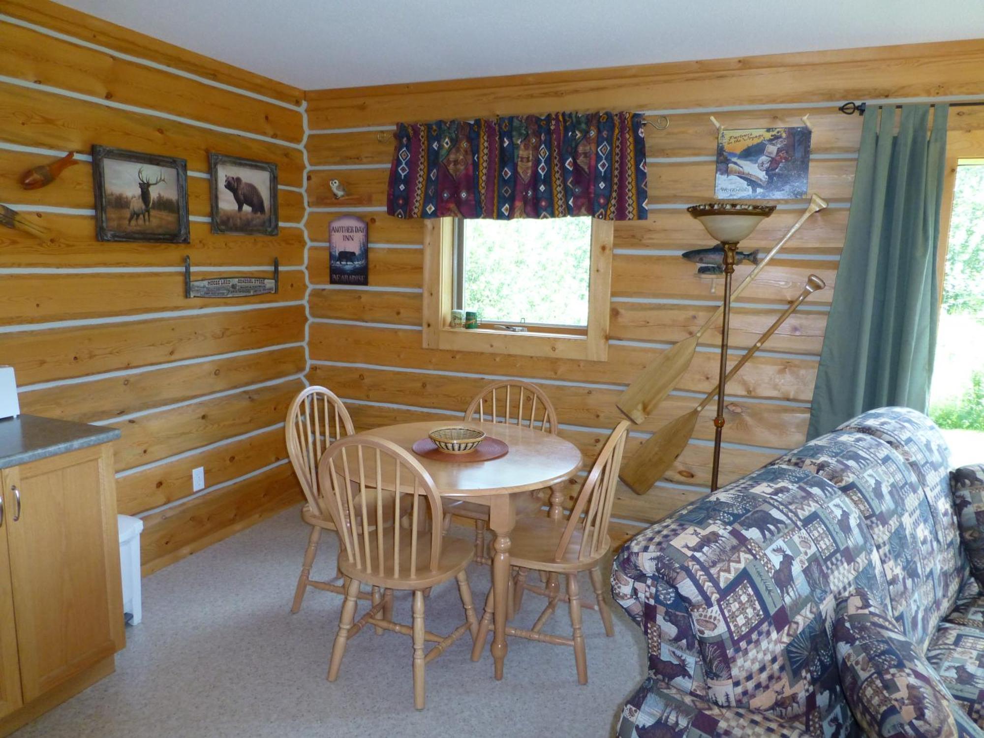 Mica Mountain Lodge & Log Cabins Tete Jaune Cache Bagian luar foto