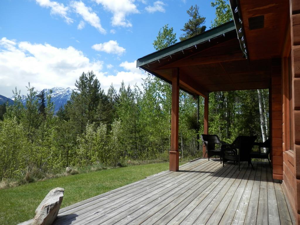 Mica Mountain Lodge & Log Cabins Tete Jaune Cache Bagian luar foto